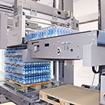 Double column palletizer system for a more efficient end-of-line